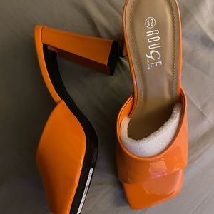 New never worn organs heels